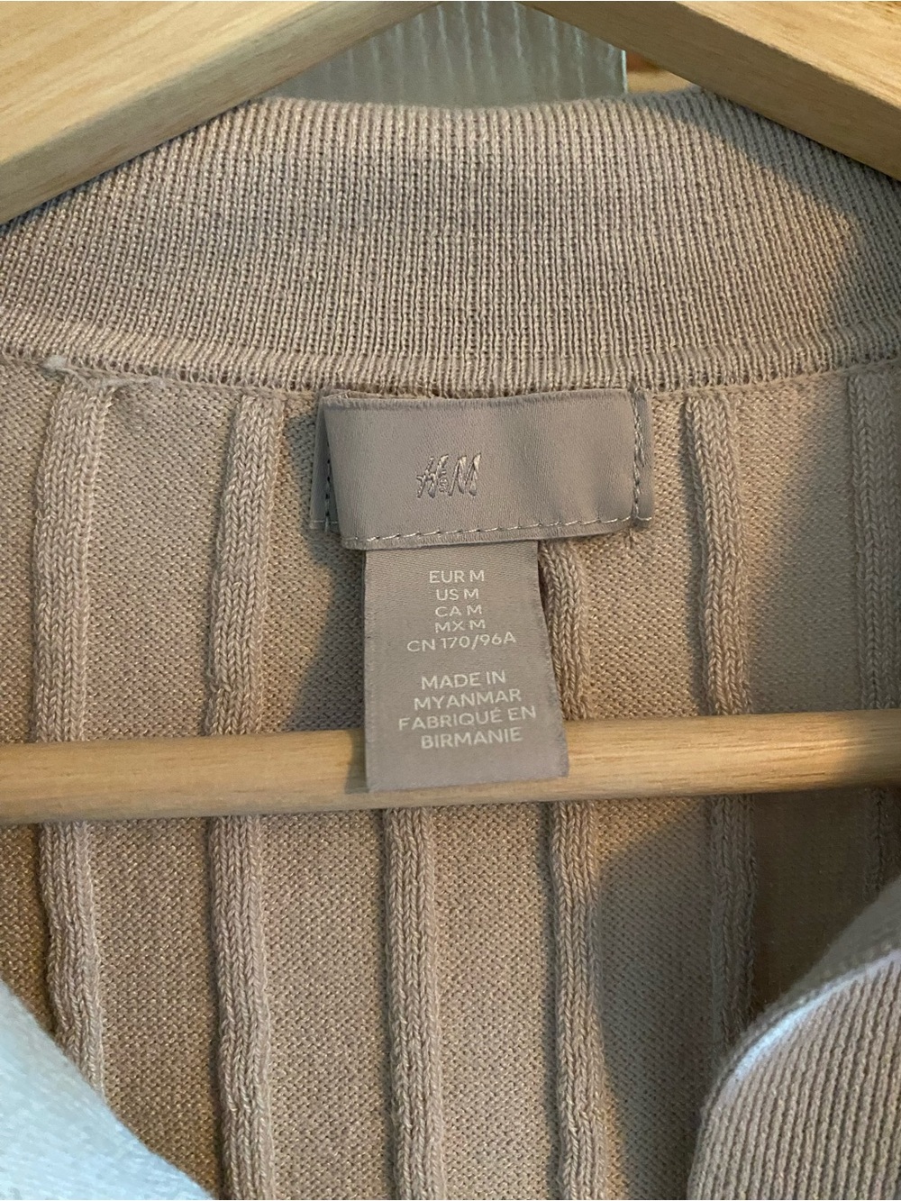 H&M Rib-Knit Collared Polo Top - Picture 4 of 7